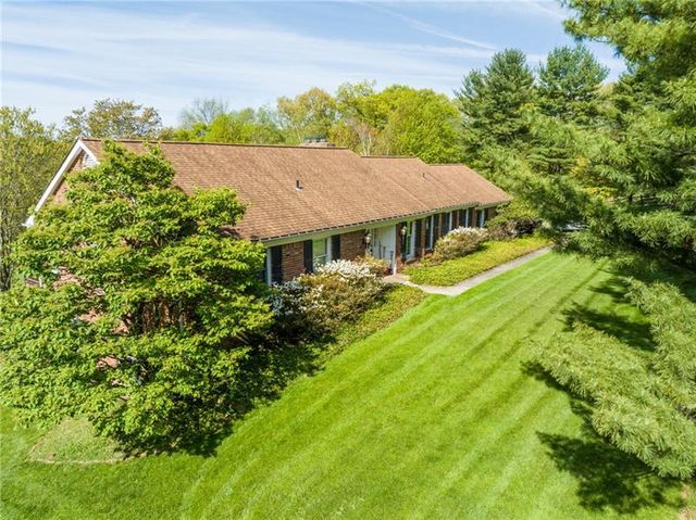 45 Stonedale Rd, Sewickley, PA 15143