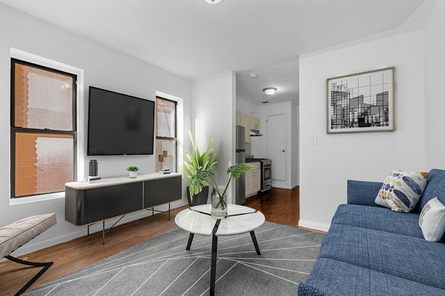 207 Madison St #18, New York, NY 10002