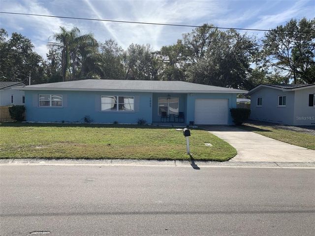 1089 Idlewild Dr S, Dunedin, FL 34698