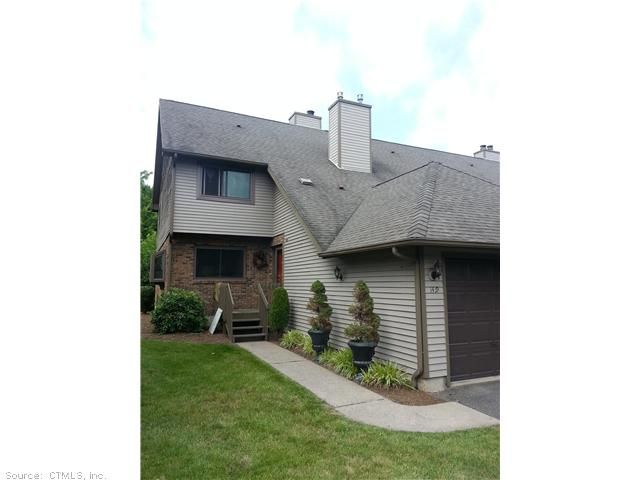 149 Foxboro Dr, Newington, CT 06111