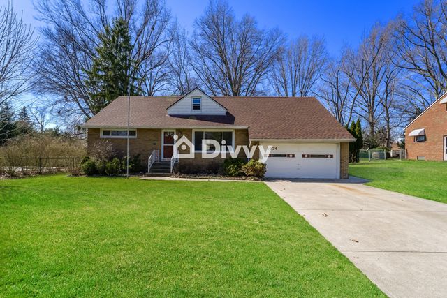 1974 Sunset Dr, Richmond Heights, OH 44143