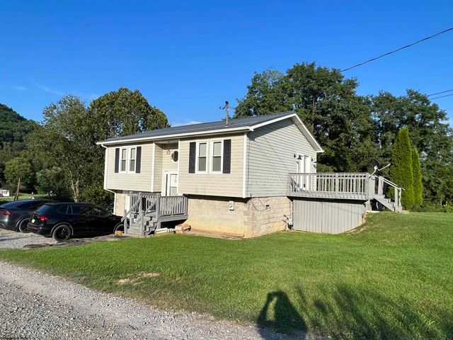 56 Currence Ave, Mill Creek, WV 26280