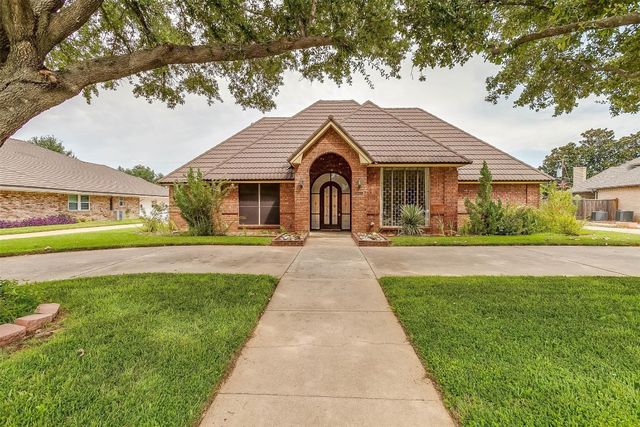 3911 Windview Dr, Colleyville, TX 76034