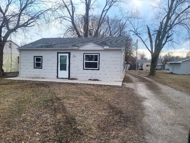 3032 Chess Ave, Parsons, KS 67357