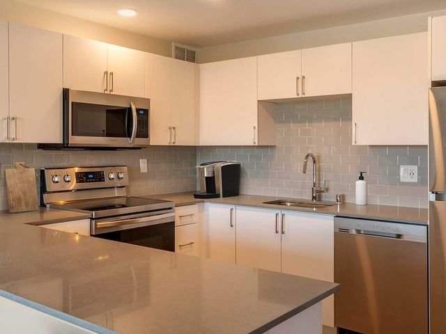8 Locksley Ave #257d4b79e, San Francisco, CA 94131