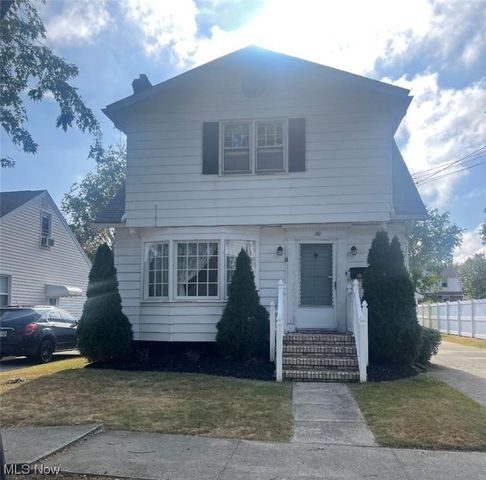 169 Grandview Ave, Conneaut, OH 44030