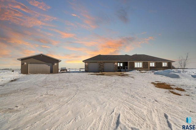 47437 276th St, Worthing, SD 57077