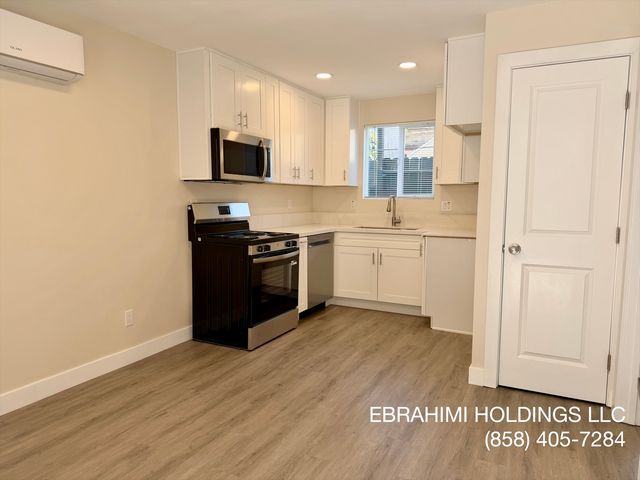 2976 National Ave #4, San Diego, CA 92113