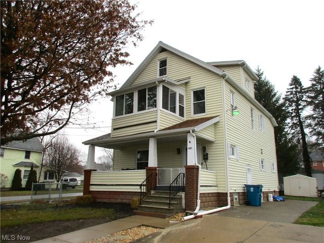 421 Lafayette Ave, Niles, OH 44446