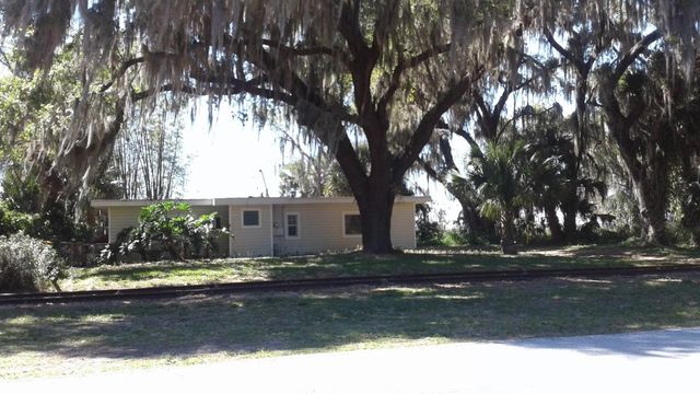 1120 Northshore Dr #2, Eustis, FL 32726