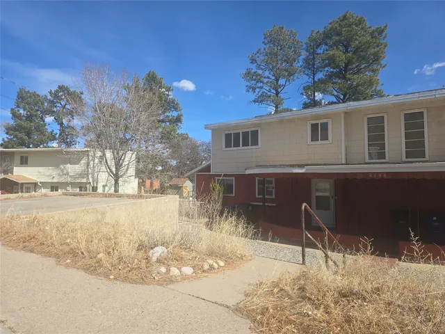 2108 41st St #B, Los Alamos, NM 87544