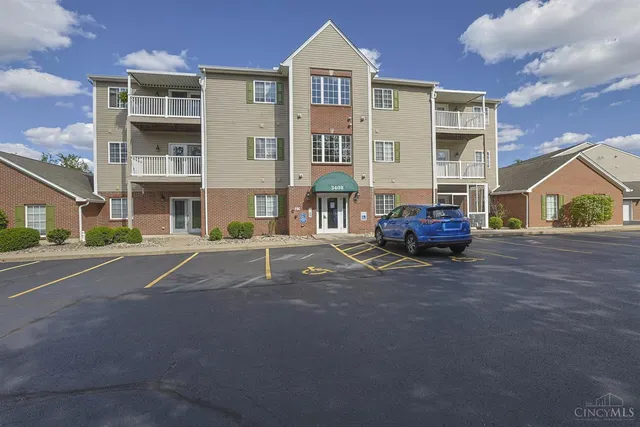 3408 N  Bend Rd #12, Cincinnati, OH 45239