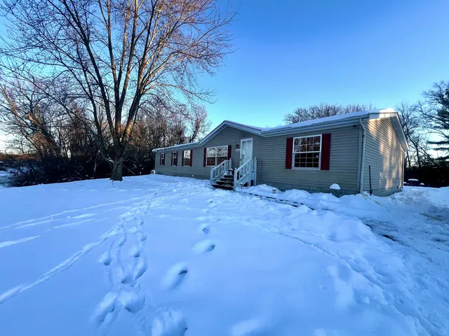 3665 W  625 S, North Judson, IN 46366