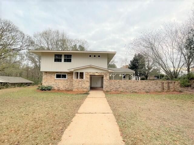 114 Colonial Dr NE, Magee, MS 39111