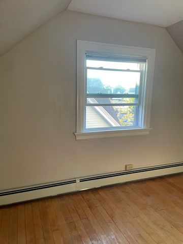 185 Massachusetts Ave #3, Providence, RI 02905