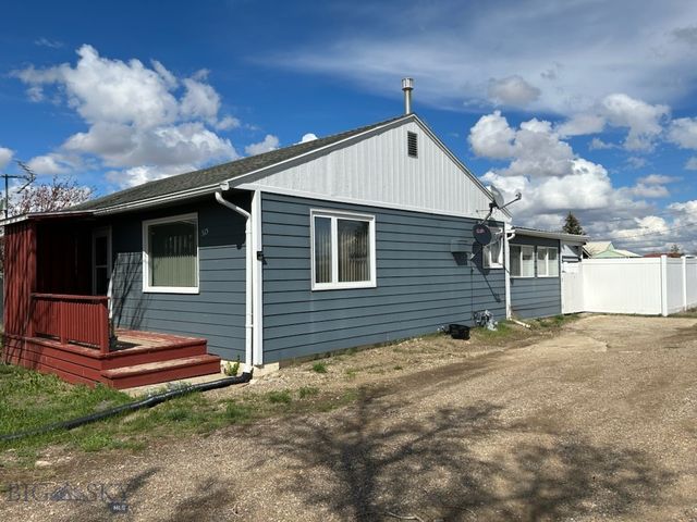 515 1st Ave W, Inverness, MT 59530