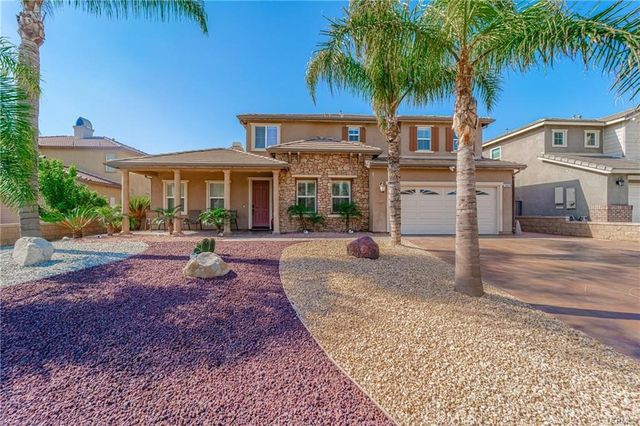 5963 Pinegrove Pl, Corona, CA 92880