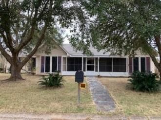 102 McGuire Dr, Long Beach, MS 39560