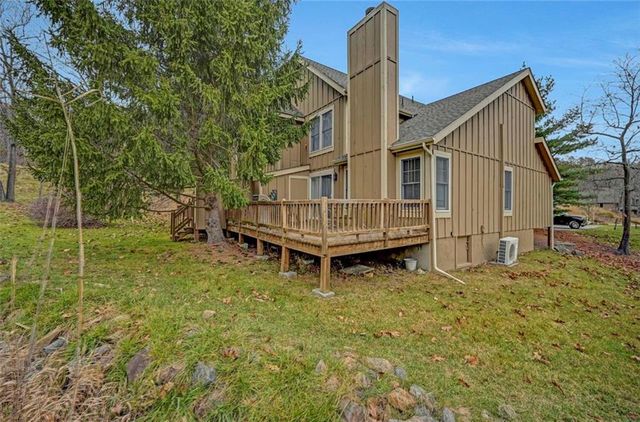 487 Spruce Dr, Tannersville, PA 18372