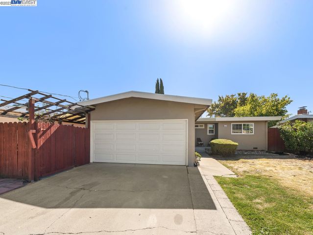 43177 Continental Dr, Fremont, CA 94538