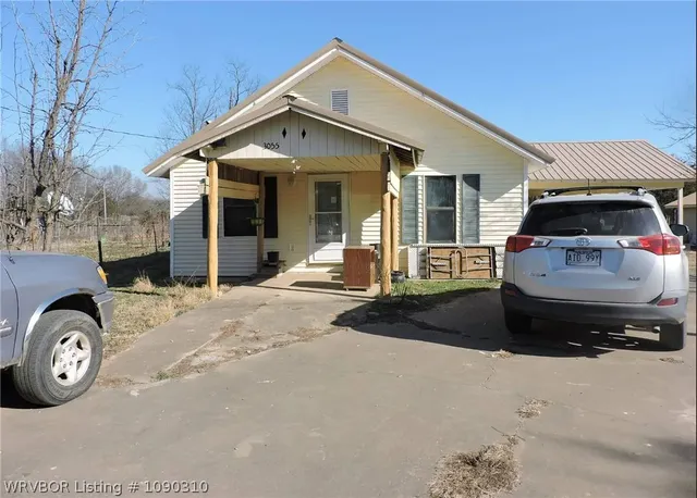 3055 Taff Ln, Waldron, AR 72958
