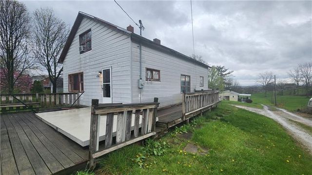 4362 State Route 136, Greensburg, PA 15601