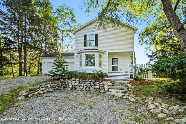 5959 San Luray Rd, Gregory, MI 48137