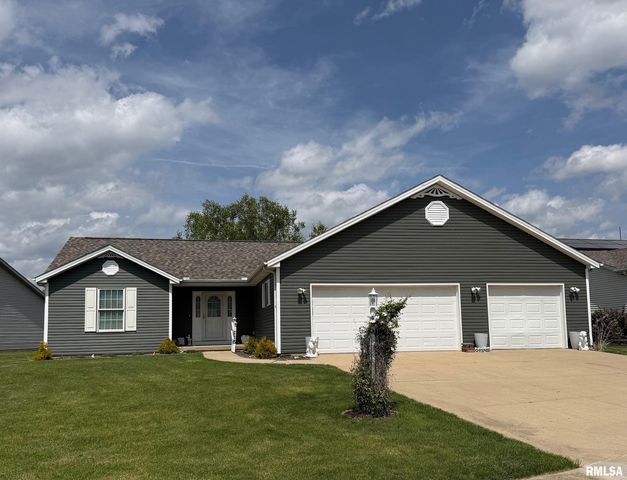 115 Castleman Ct, Creve Coeur, IL 61610