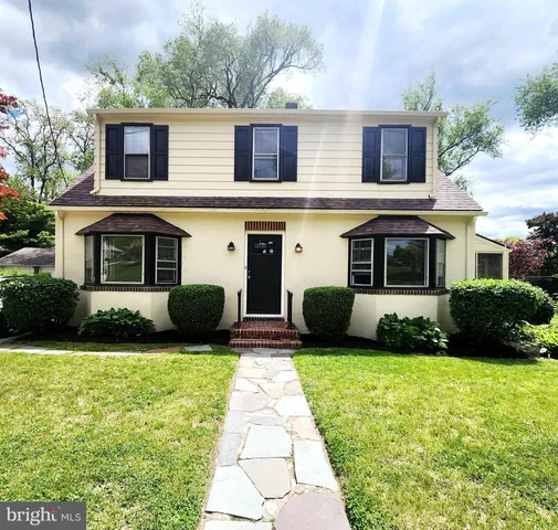 300 Hutchinson Ave, Haddonfield, NJ 08033