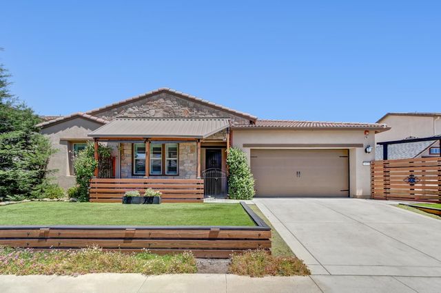 9875 Clyde Ingalsbe St, Elk Grove, CA 95624