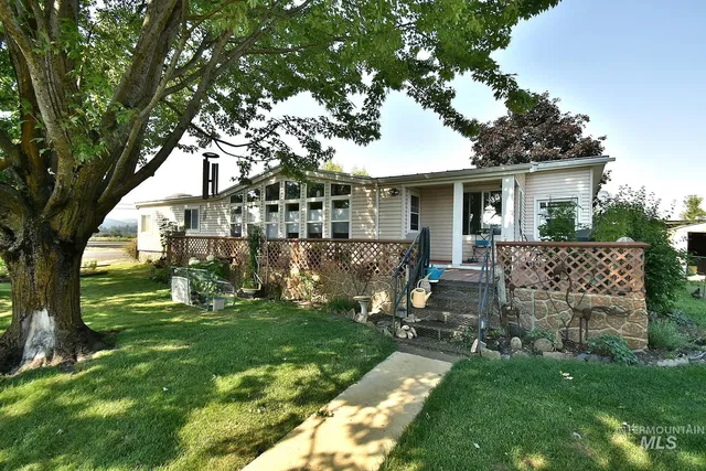 3490 Highway 6, Princeton, ID 83857