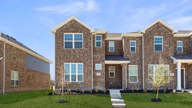 Bowie Plan in Cloverleaf Crossing Townhomes, Mesquite, TX 75150