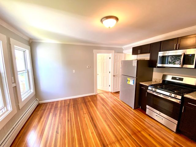 8 Frederick St   #2RR, Westfield, MA 01085