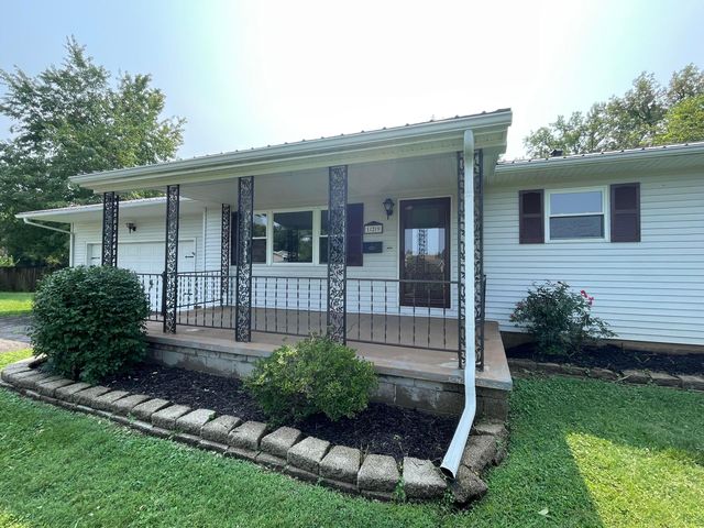 129 Gale Ct, Circleville, OH 43113