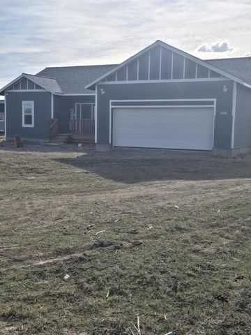 57654 Christmas Tree Rd, Christmas Valley, OR 97641