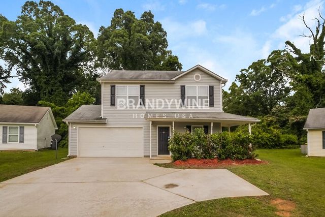 4791 Tuong Yen Ct, Forest Park, GA 30297