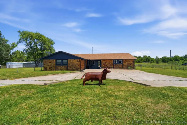 12101 S  4095th Rd, Oologah, OK 74053