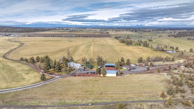 7305 SW Highway 126, Powell Butte, OR 97753
