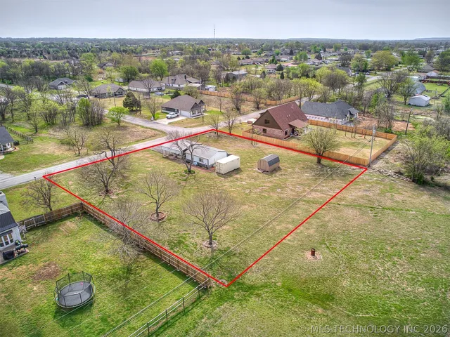 12012 N  193rd East Ave, Collinsville, OK 74021