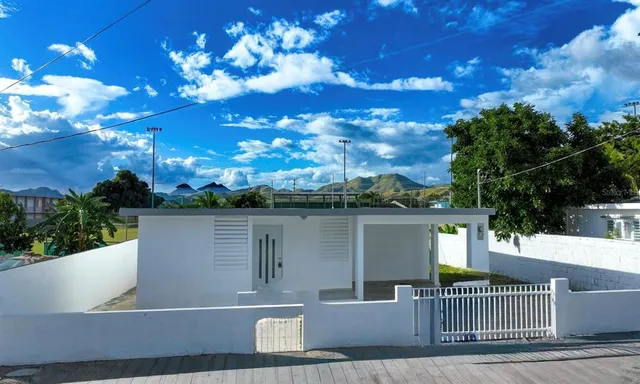 Pales Matos 133 D Cocos, Salinas, PR 00751