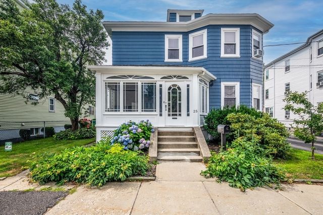 25 Saint George Ave, Norwood, MA 02062