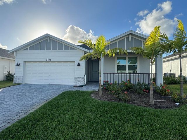 8643 Dahlia Cir, Pt Saint Lucie, FL 34986