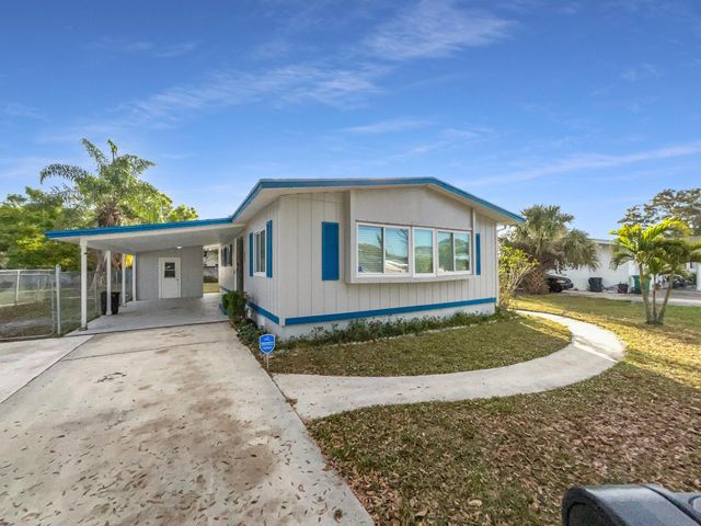409 Coconut Avenue E, Port Saint Lucie, FL 34952