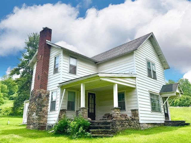 10598 Leetonia Rd, Gaines, PA 16921