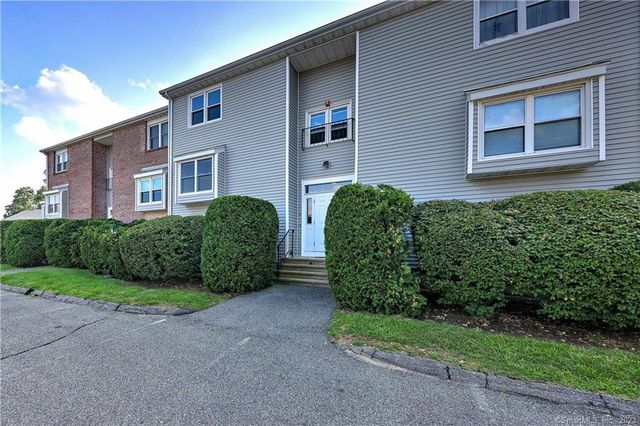 20 Southwind Ln   #20, Milford, CT 06460