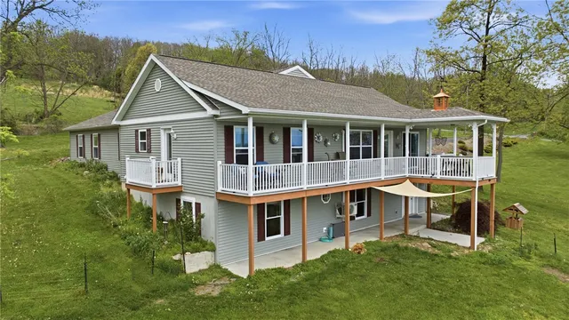 3139 Yoder Hill Rd, Keuka Park, NY 14478