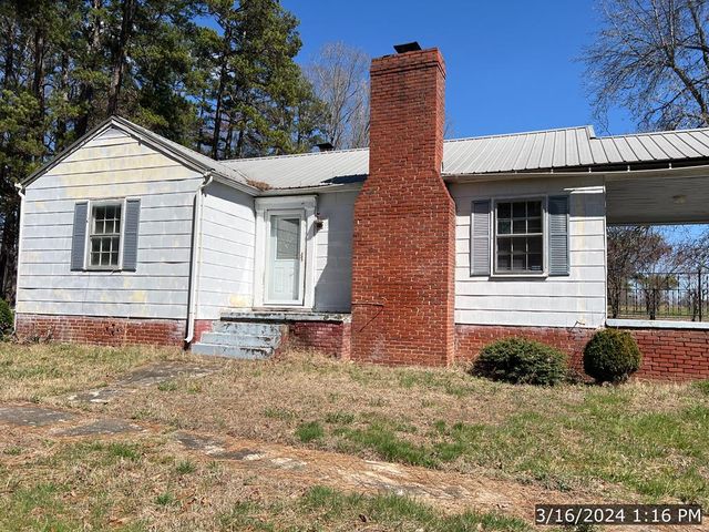 3026 L P Bailey Memorial Hwy, Halifax, VA 24558