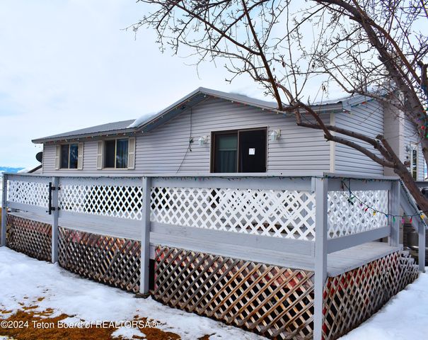 441 S  Grover Rd, Grover, WY 83122