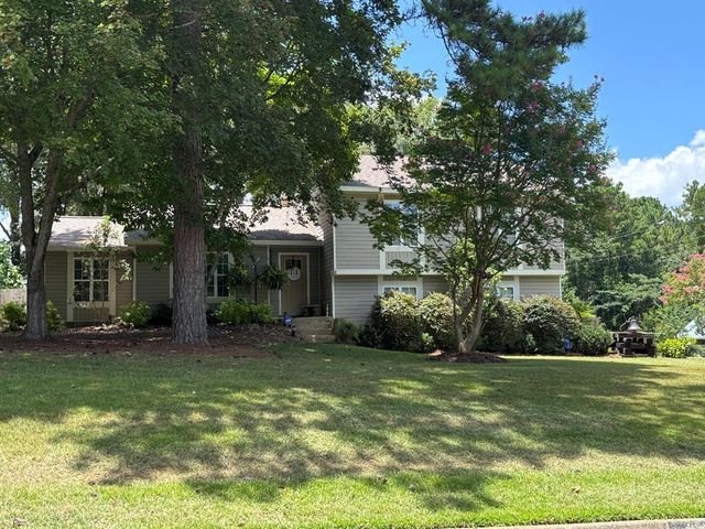 1205 Rendale Rd, Dothan, AL 36303