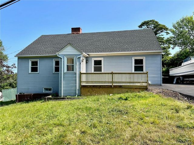 8 Monteith St, West Haven, CT 06516